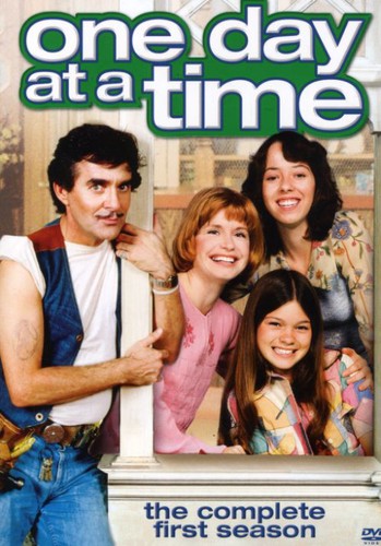 COMPLETE FIRST SEASON (2 DVD SET) - ONE DAY AT A TIME
